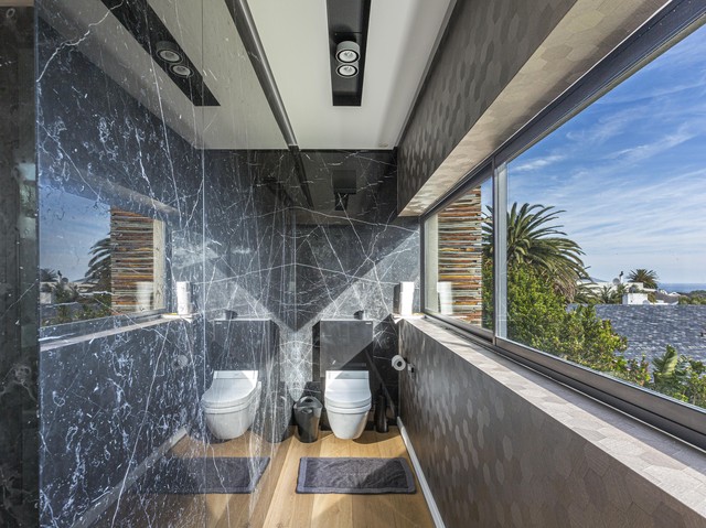 4 Bedroom Property for Sale in Camps Bay Western Cape